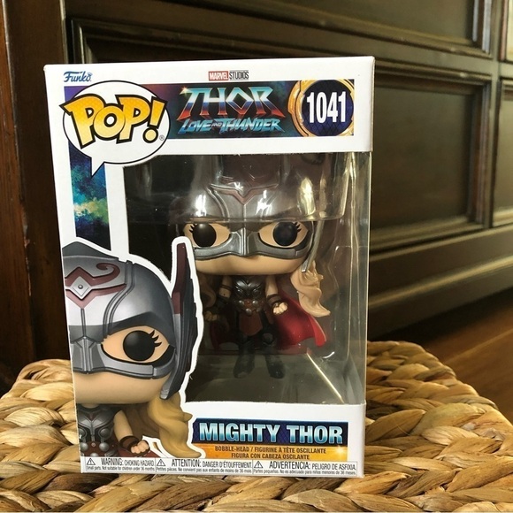 Funko Pop Marvel Thor: Love and Thunder Mighty Thor. #1041 - Picture 1 of 5